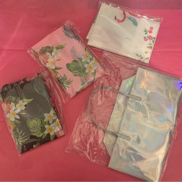 π Free Add On Tote Bag with $30 Purchase π - Picture 3 of 3